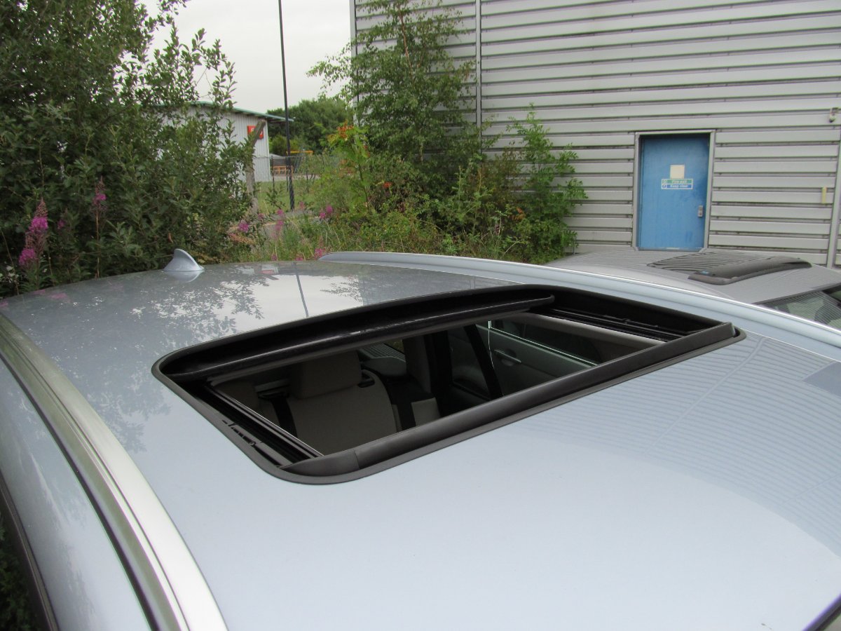 Sunroof ext 02.JPG